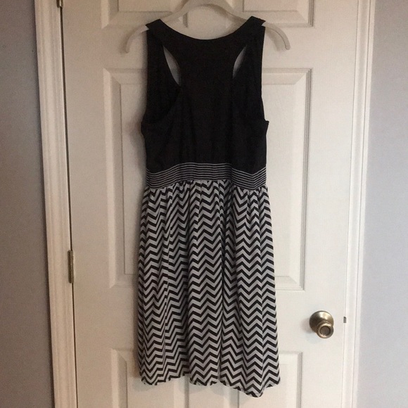 Charming Charlie’s Dress - Picture 2 of 3